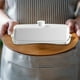 thumbnail image 5 of Mantequera de cocina con tapa sellada, soporte para , organización de cocina, caja de almacenamiento de queso para nevera, restaurante, Blanco, 5 of 8