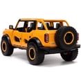 thumbnail image 5 of Jada Toys Just Trucks 1:24 2021 Ford Bronco Coche fundido a presión naranja con estante para neumáticos, juguetes para niños y adultos, 5 of 5