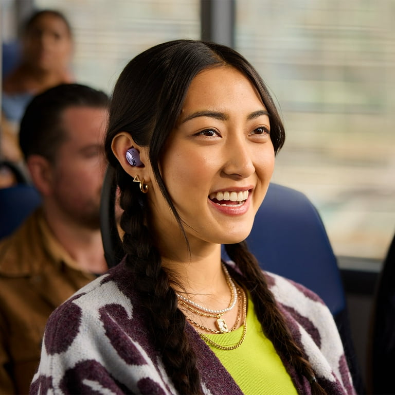 JBL Live Buds 3 Noise-Cancelling Earbuds with Smart Case