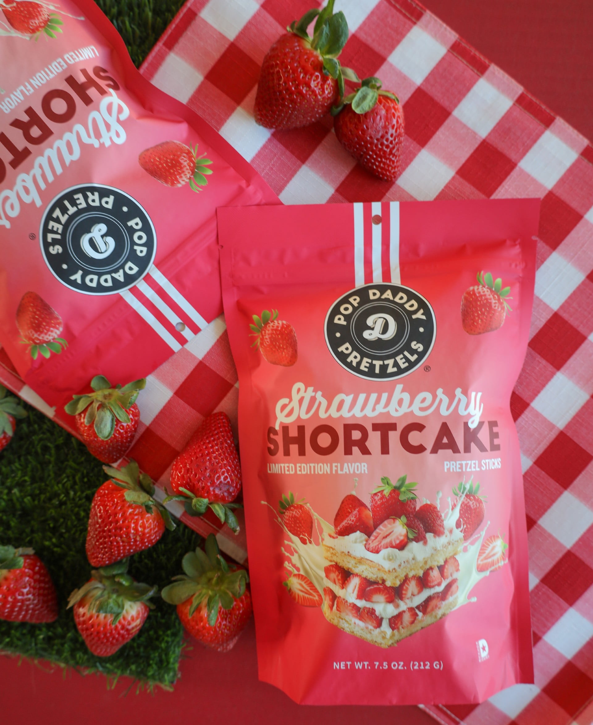 Pop Daddy Strawberry Shortcake Pretzel Sticks 7.5oz