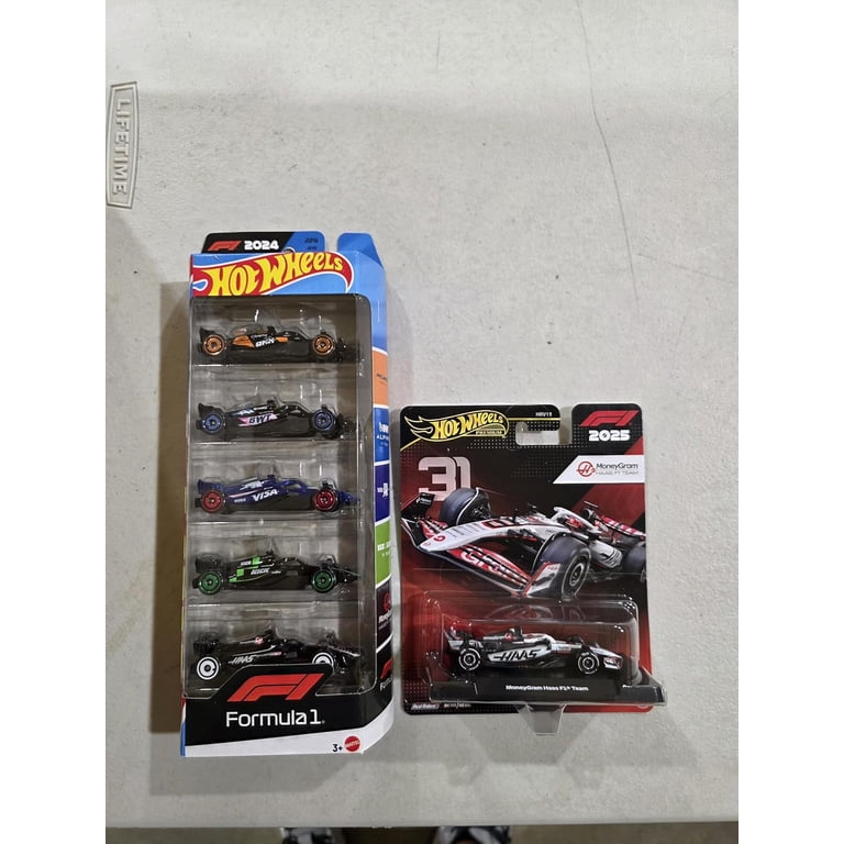 Hot Wheels Premium Formula 1 Die-Cast Cars, 2024 5-Pack and 2025