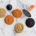 thumbnail image 2 of Nordic Ware Timbres de Biscuits Moulés Halloween Lot de 3, 2 of 3