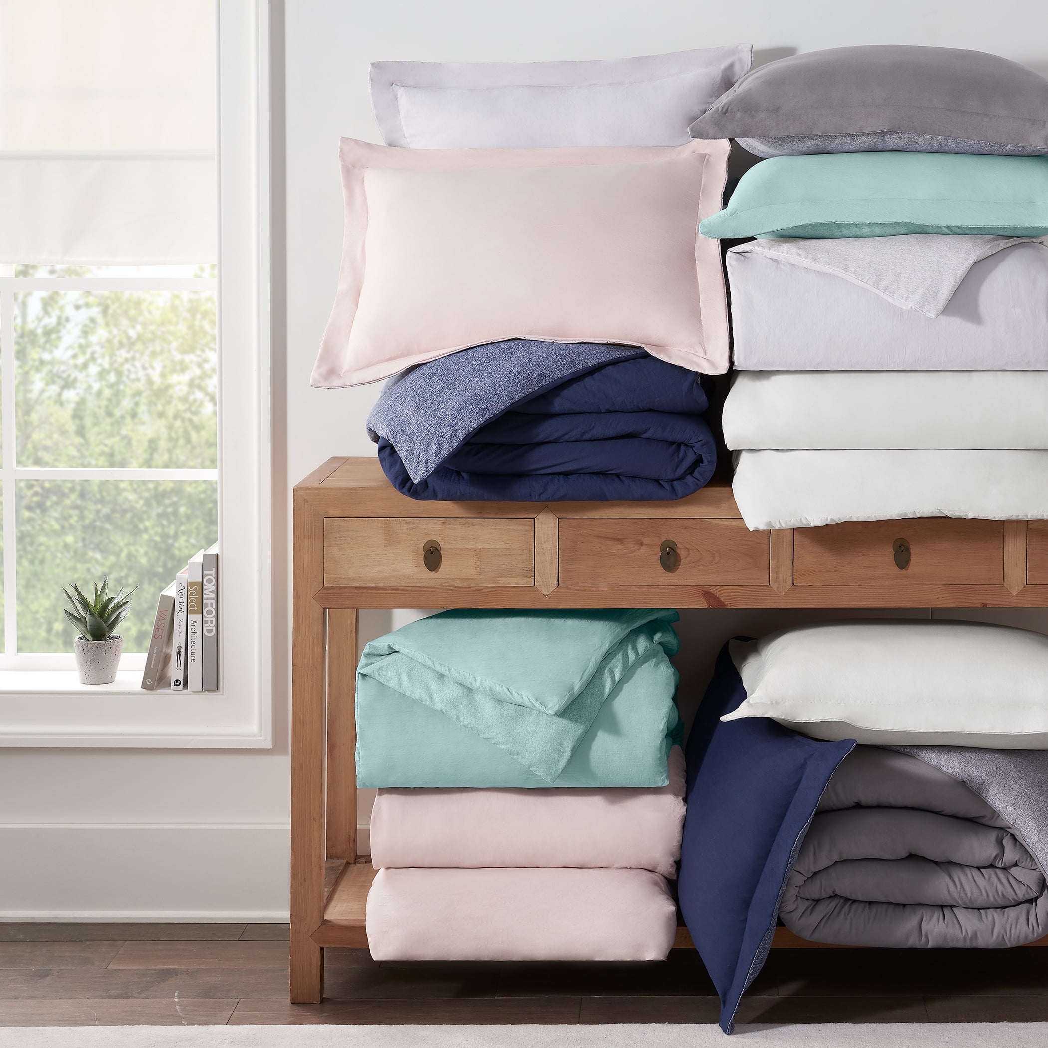 Serta Supersoft Cooling Bed Set, 3 Piece Reversible Duvet Set, Full/ Queen, Snow White