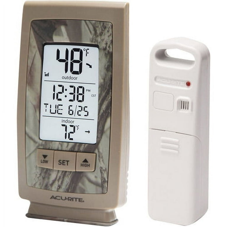 Acurite 24 in. Illuminated Outdoor Clock with Thermometer and Humidity Sensor