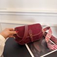 thumbnail image 4 of Bolso El Brazo Piel Abrasiva Vintage Con Bandolera Estampada S () Rojo, 4 of 9