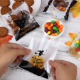 thumbnail image 1 of 300 Dulces de Halloween Bolsas de Halloween Piezas Pegatinas Transparencias Bolsas de celofán Bolsas de galletas Empaque de regalo Empaque para suministros de fiesta de Halloween (3 modelos), 1 of 2