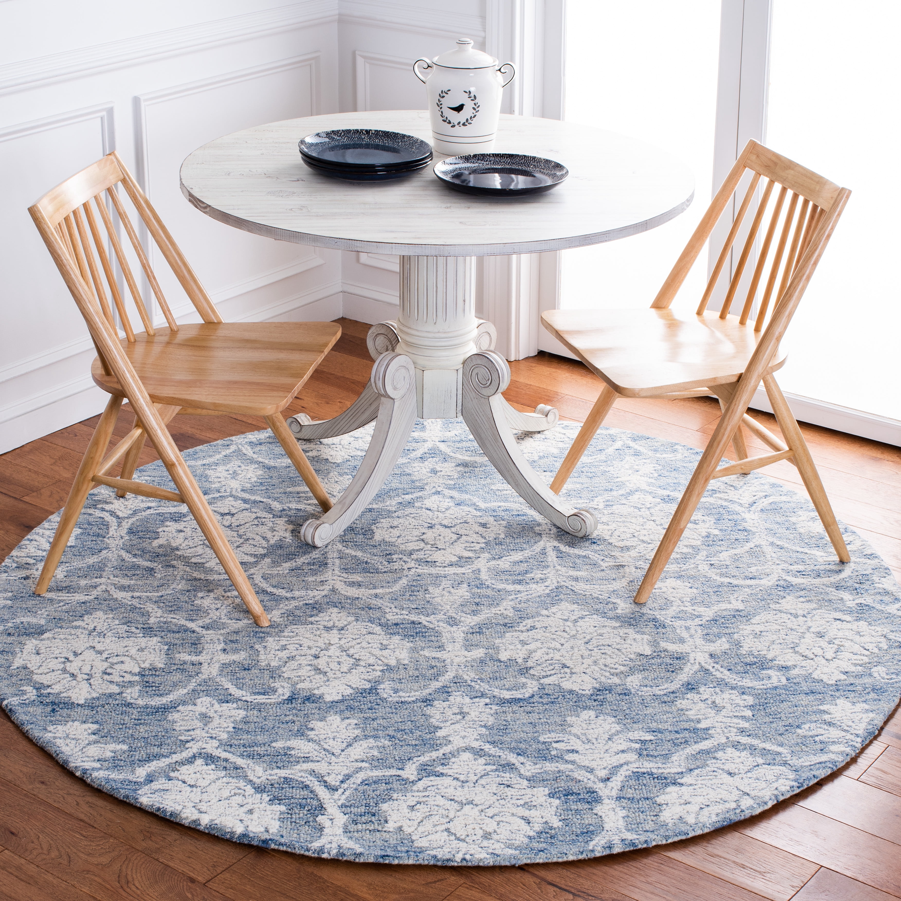SAFAVIEH Metro Sutton Medallion Area Rug, Blue/Ivory, 6' x 6' Round