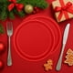 thumbnail image 1 of Juego de 10 Platos de Papel Navideños Desechables Rojos y Verdes de 23 y 18 Cm para Fiestas Navideñas | Vajilla Navideña para Reuniones Familiares, Eventos de Oficina y Fiestas Escolares, 1 of 6