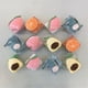 thumbnail image 4 of Las toallas de mano absorben agua, se secan rápidamente y se sienten cómodas. el terciopelo de coral cuelga suavemente las toallas de mano para el baño., 4 of 5