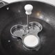 thumbnail image 4 of Olla para huevos escalfados de acero inoxidable de tres rejillas, molde para huevos escalfados, tazas para huevos escalfados de acero inoxidable antiadherentes con agujeros para accesorios de cocina, 4 of 4