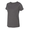 thumbnail image 2 of Hanes ComfortSoft T-Shirt à Col Ras du Cou en Jersey Coupe Décontractée pour Femmes, P, 2 of 4