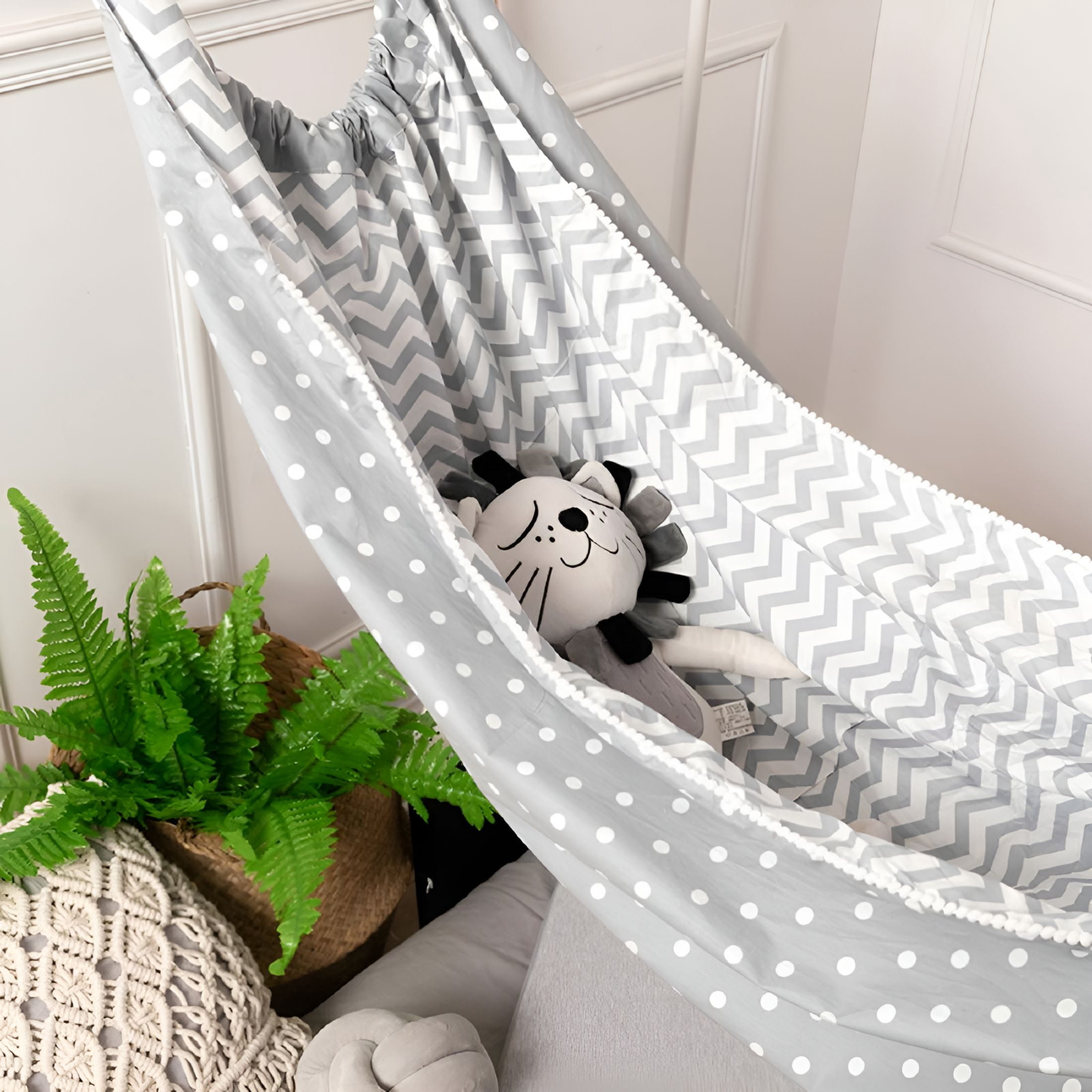 LAMIRO Children's Hammock Hanging Swing Bed Outdoor Rollover Prevention Camping Canvas Fabric Hammock for Patio Travel Hiking