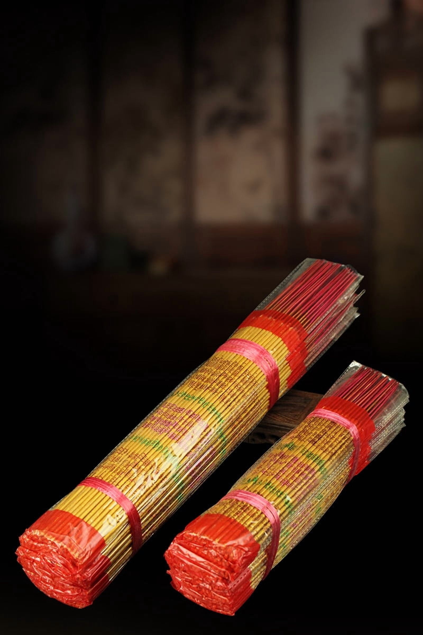 Namzi -a Chinese Joss Sticks Incense Sticks 19.3in(120 Sticks),Traditional Guanyin Incense Bamboo Stick Incense for Buddha-worship Ancestor Worship Home Temple,Gold lettering incense，