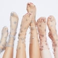 thumbnail image 4 of Calcetines tobilleros elásticos transparentes con estrellas y purpurina para mujer (gris), 4 of 5