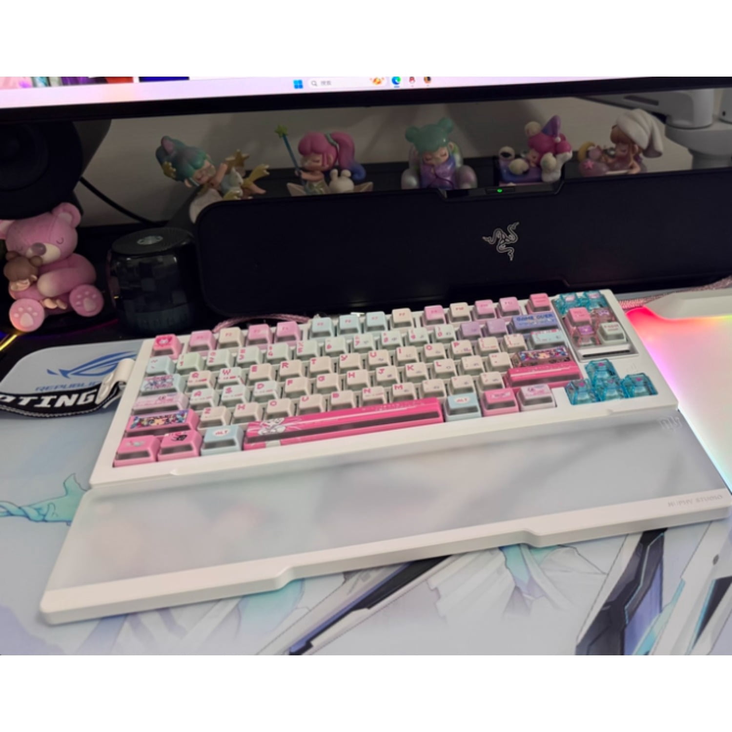 Ergonomic Wrist Rest for Field75 Keyboard, Acrylic Construction for Typing Comfort