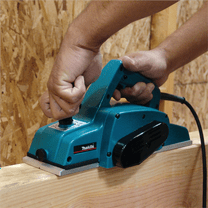 Makita 4 3/8" Planer