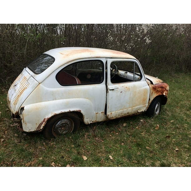 Damaged Rost Fiat Altes Auto 500 Broken Inch By 30 Inch Laminated Poster With Bright Colors And Vivid Imagery Fits Perfectly In Many Attractive Frames Walmart Com Walmart Com