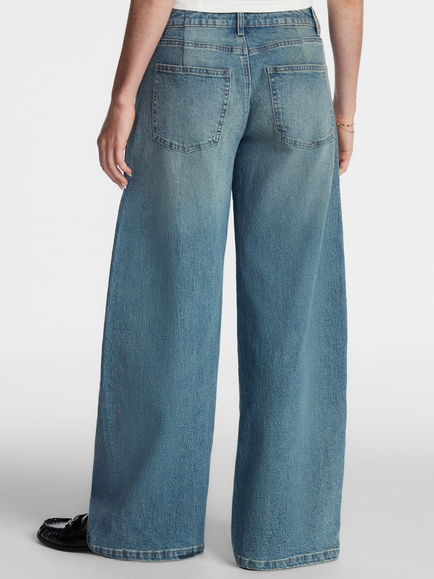 No Boundaries Ultra Baggy Barrel Jeans, 32.5'' Inseam, Women's and Women's Plus 00-4X