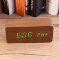 thumbnail image 1 of Reloj Despertador LED De Con Temperatura, Visualización De Hora, Funciona En Modo De Voz, Diseño Portátil Para El Hogar, Uso De Oficina Reloj De Mesa Con Cable USB, 1 of 7