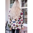 thumbnail image 2 of ABPHQTO Top de manga larga con cuello en V y estampado de leopardo colorido albaricoque para mujer con aberturas, 2 of 5
