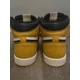 thumbnail image 5 of Size 9.5 - Jo r-dan 1 Retro OG High Yellow Toe, 5 of 5