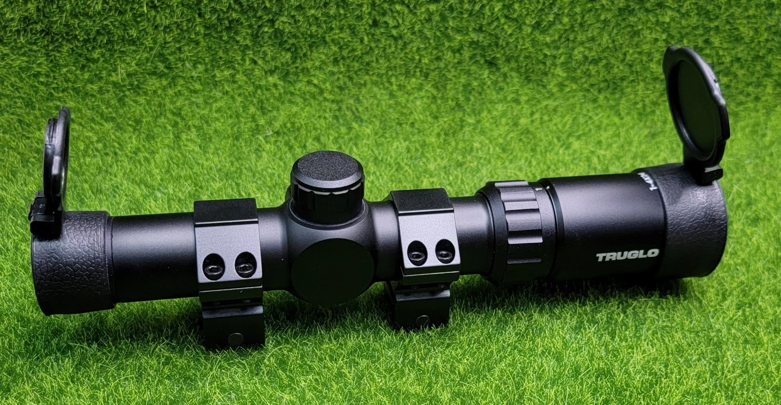 Truglo TG8514BC Tru-Brite 30 Hunter 1-4x 24mm Obj 92.6-23.03 ft @ 100 yds FOV 30mm Tube Black Finish Circle Duplex