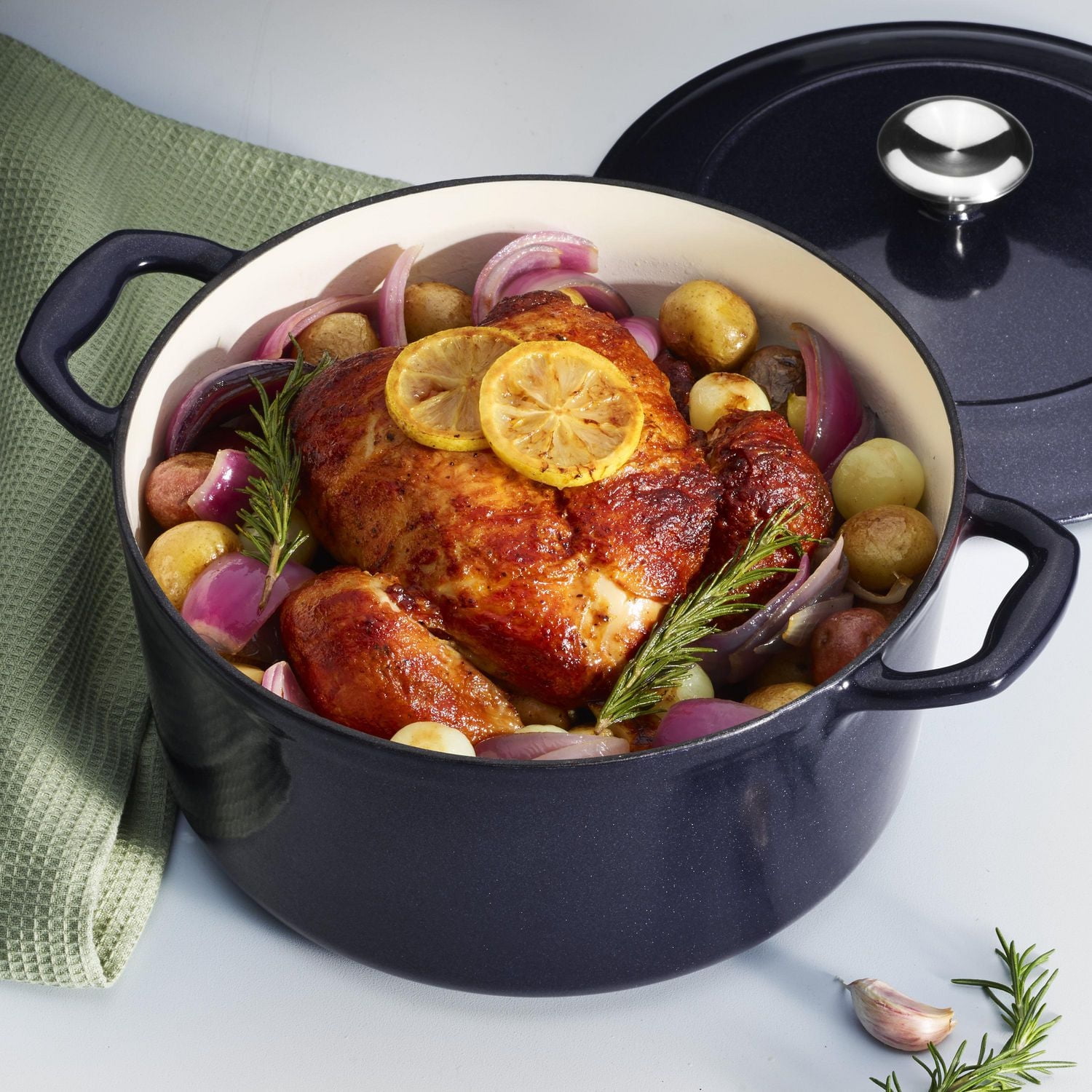 Cocotte ronde couverte Tramontina de 5,2 litres (5,5 Qt) - fonte - bleu foncé - Gourmet 80131/038DS