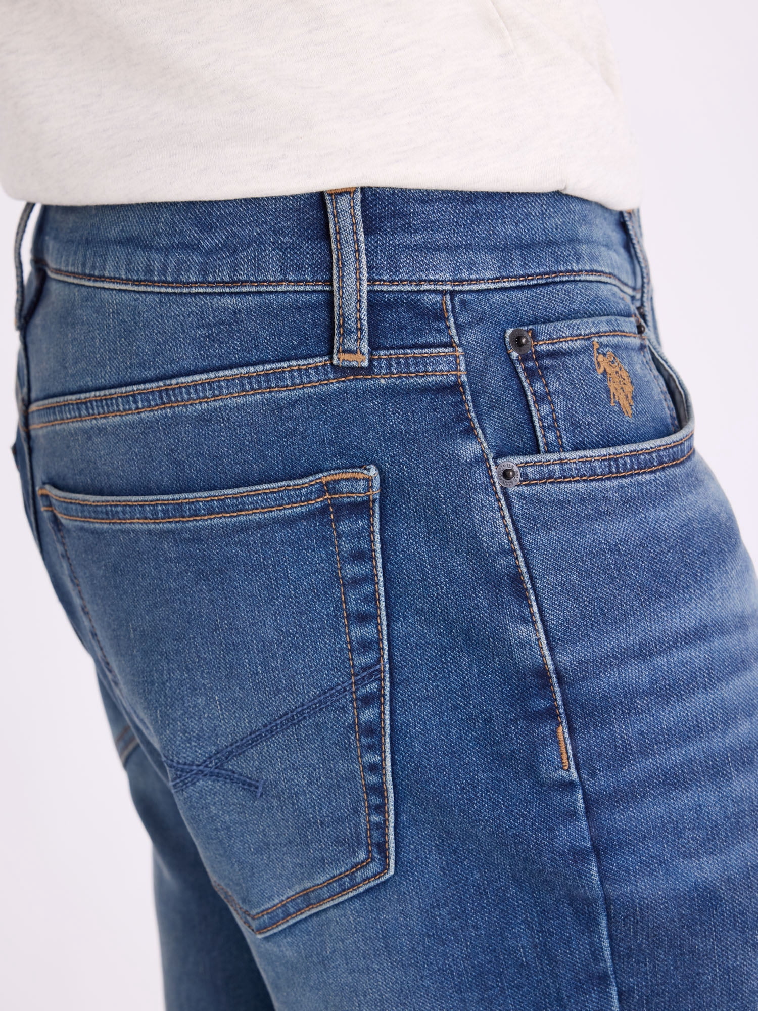 U.S. Polo Assn. Men's Relaxed Fit Knit Denim Jean