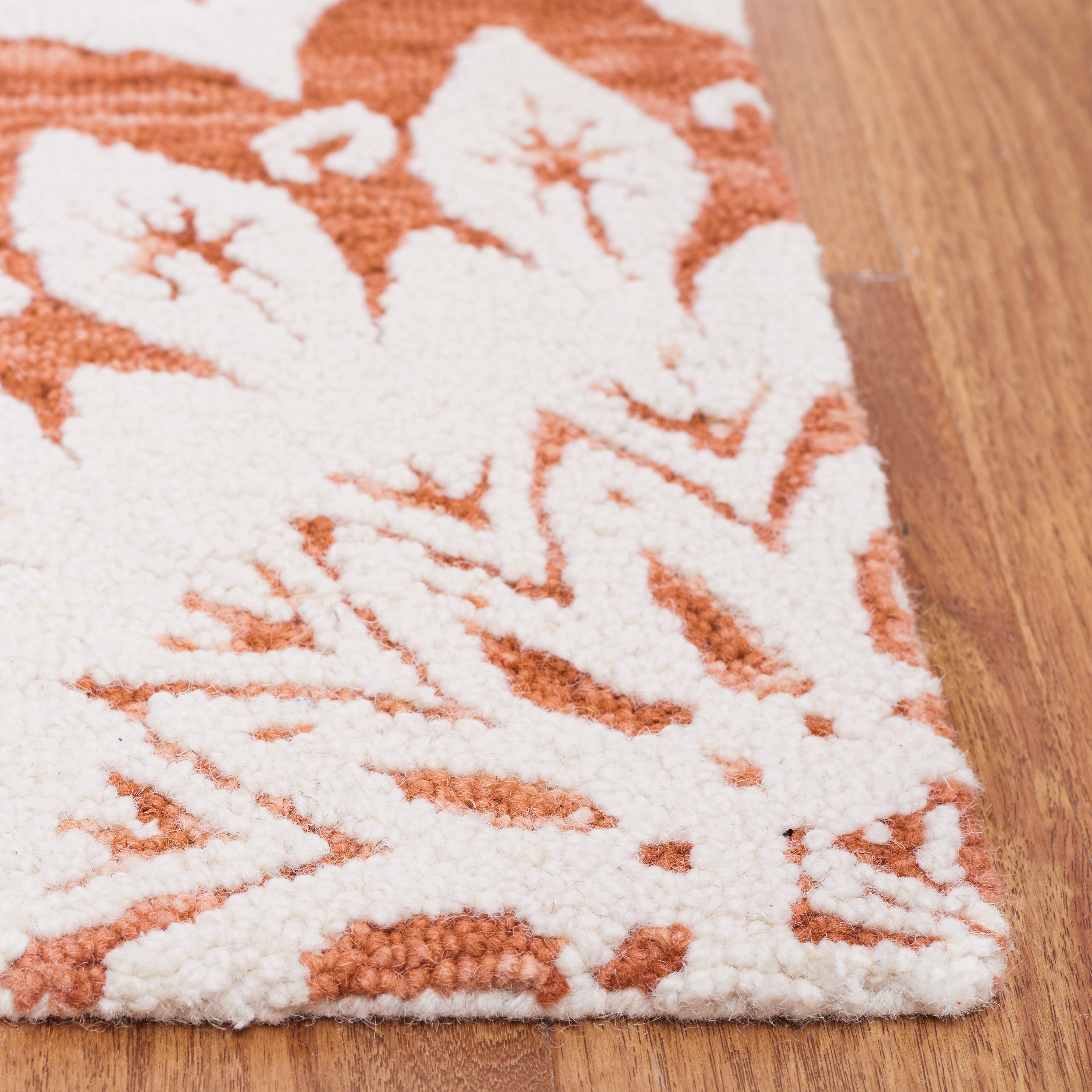 SAFAVIEH Blossom Brody Medallion Area Rug, Ivory/Pink, 6' x 6' Square