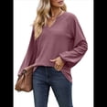 thumbnail image 1 of Camisetas de Larga para Mujer, Blusa con Escote en V Profundo, Elegantes e Informales, Moda 2025, Holgadas y Suaves, para Otoño e Invierno Rojo Ladrillo S, 1 of 10