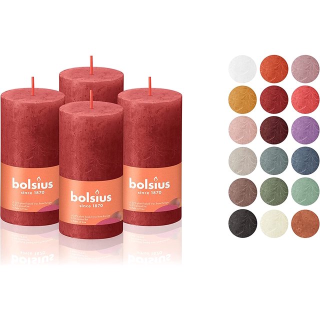 BOLSIUS Lot de 4 Bougies Piliers Rustiques Rouges Délicates - 2 X 4 Pouces - Qualité Européenne Haut de Gamme - Cire d'Origine Végétale Naturelle et Écoresponsable - Bougies de Fête et de Mariage 30 Heures Sans Parfum, Sans Coulure et Sans Fumée