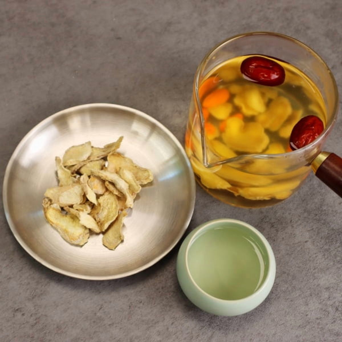 Royal Seafood USA Dried Ginger Slices, 8oz, No sugar, herbal tea, healthy tea, Vegan, Dry Ginger