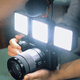 thumbnail image 2 of Luz RGB para cámara, luz LED para video, mini luz para video/fotografía con batería recargable incorporada, regulable, luz de transmisión portátil para fotografía y vlogs, accesorios magnéticos., 2 of 5