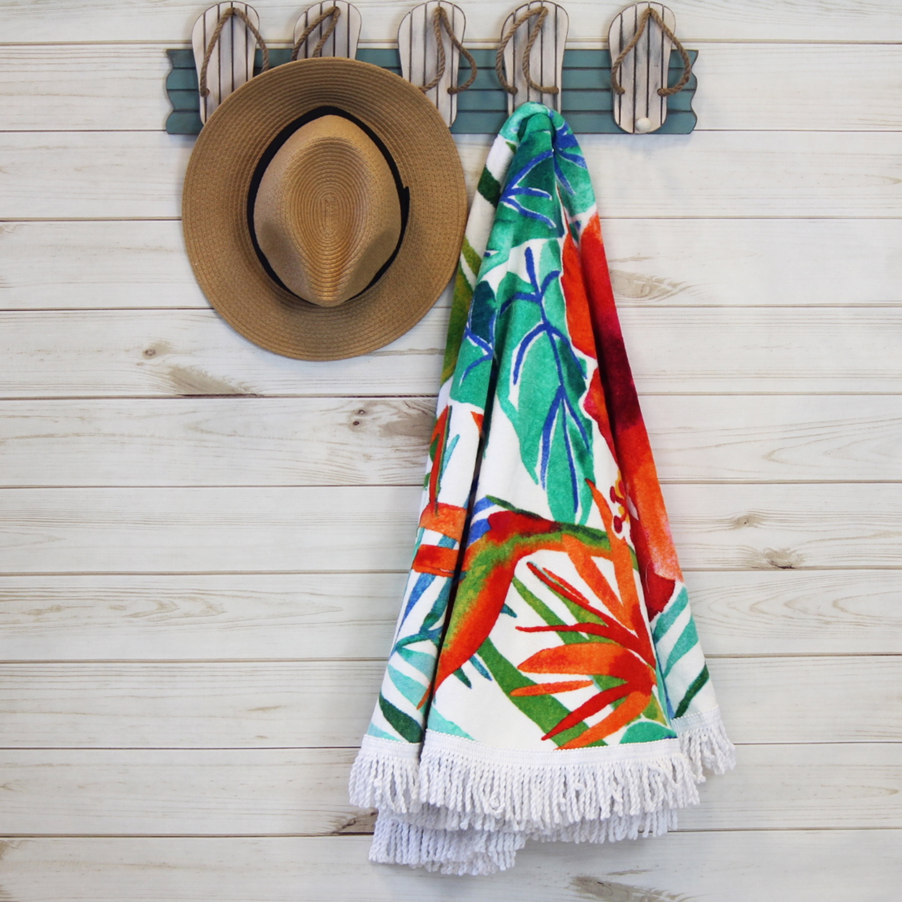 Better Homes & Gardens Tropical Print Round Beach Towel - Walmart.com