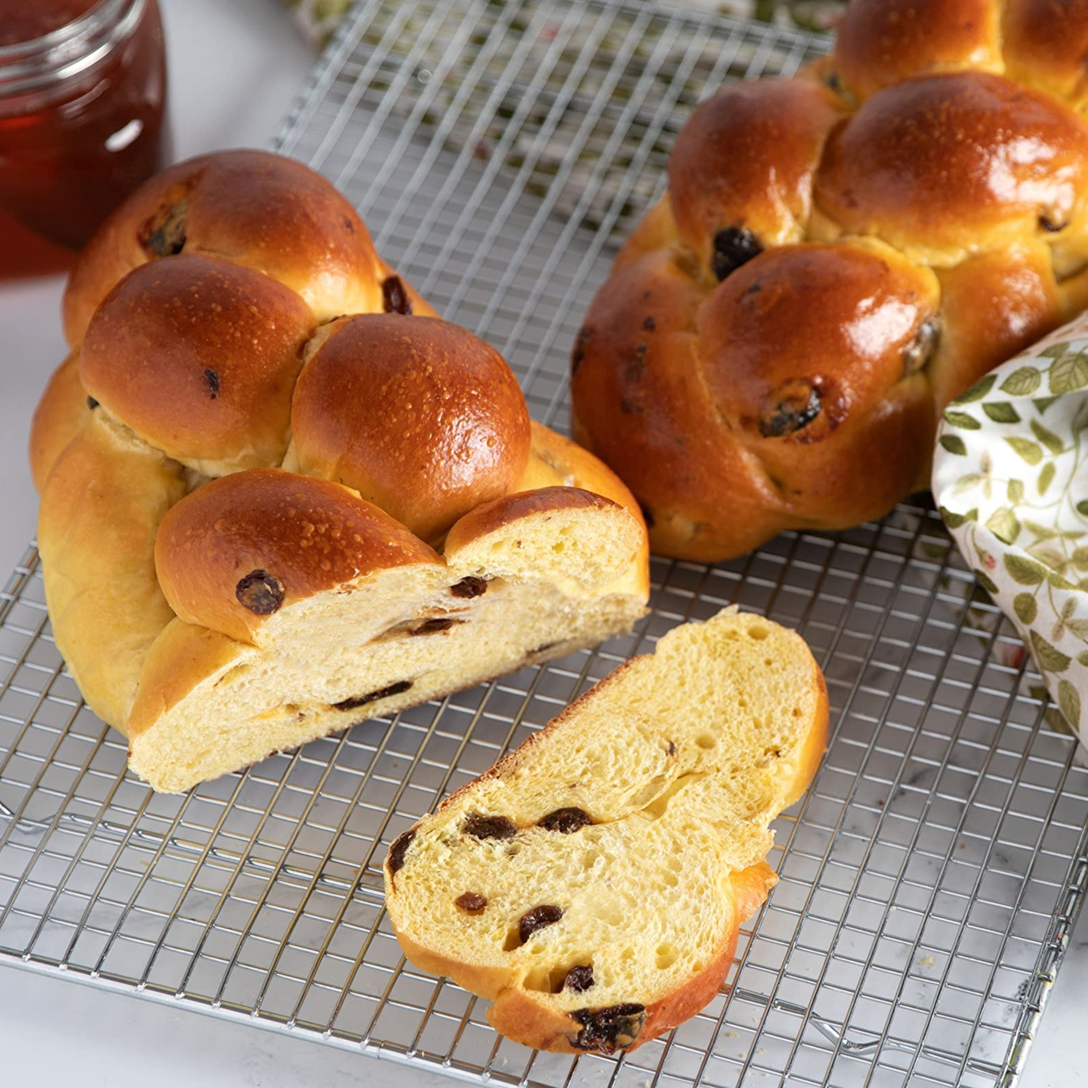 Stern's Bakery Kosher Fresh Raisin Challah Bread 16 Ounce - Traditional Raisin Bread for your Holiday or Shabbat Table ( 2 Braided Raisin Challah Per Pack ) (Braided Raisin Bread)