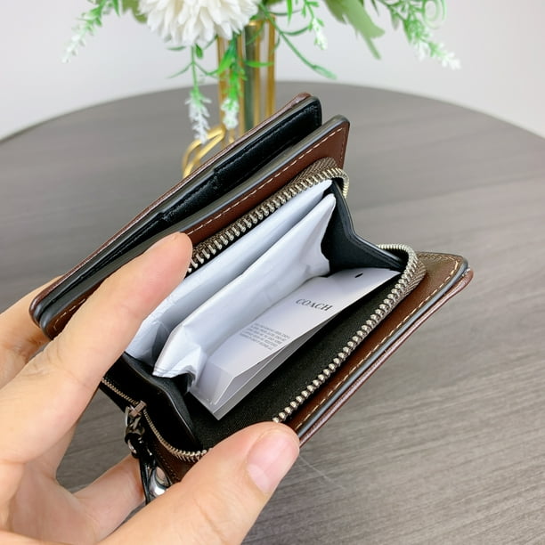 Coach Women's Medium Snap Wallet in Signature Jacquard (Oak