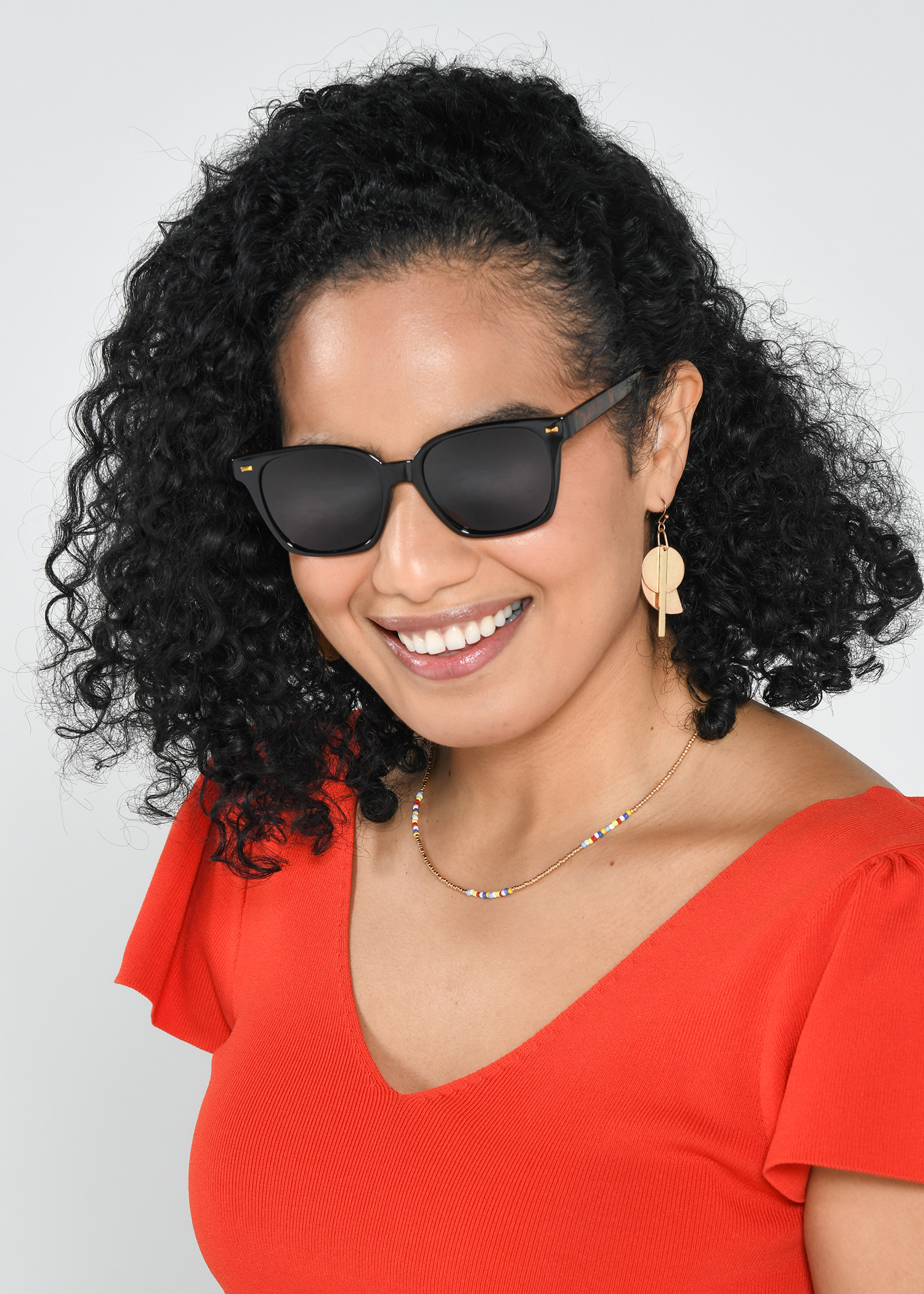 Foster Grant Polarized Way-Shaped Sunglasses photo 5