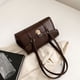 thumbnail image 2 of Bolso de mano de cuero para mujer, bolso informal con solapa, bolso de viaje con doble asa, 2 of 9