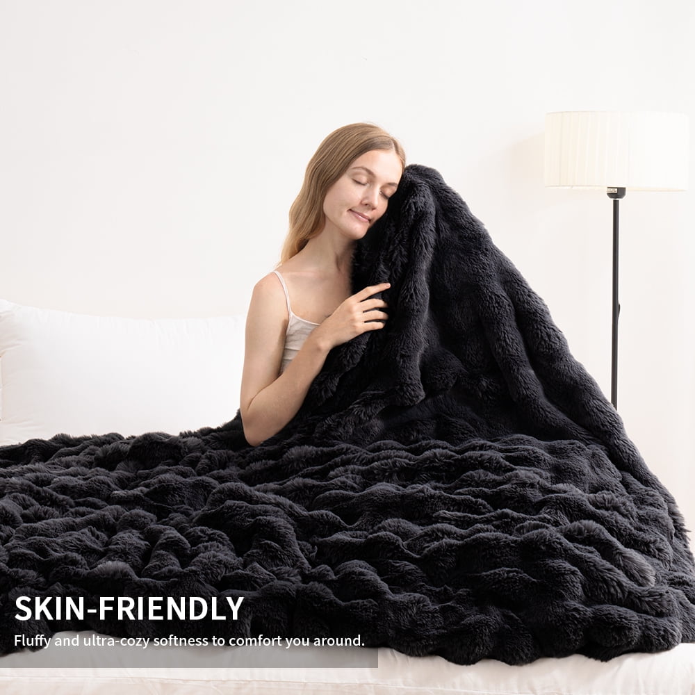 VK·LIVING Thick Ribbed Faux Rabbit Fur Cozy Reversible Throw Blanket,Super Soft 3D Striped Fuzzy Cozy Blankets,Black,60"x 80"