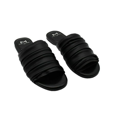 

Oswin Flat Sandal