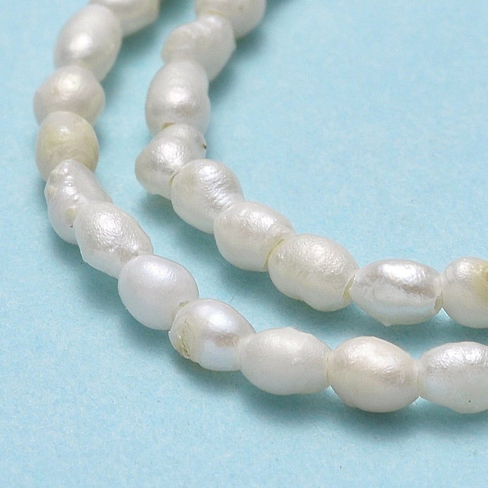 2strands Natural Cultured Freshwater Pearl Beads Strands Rice Linen 1.7~2x2.3~3mm Hole: 0.5mm about 65pcs/strand 12.80~12.99 inch(32.5~33cm)