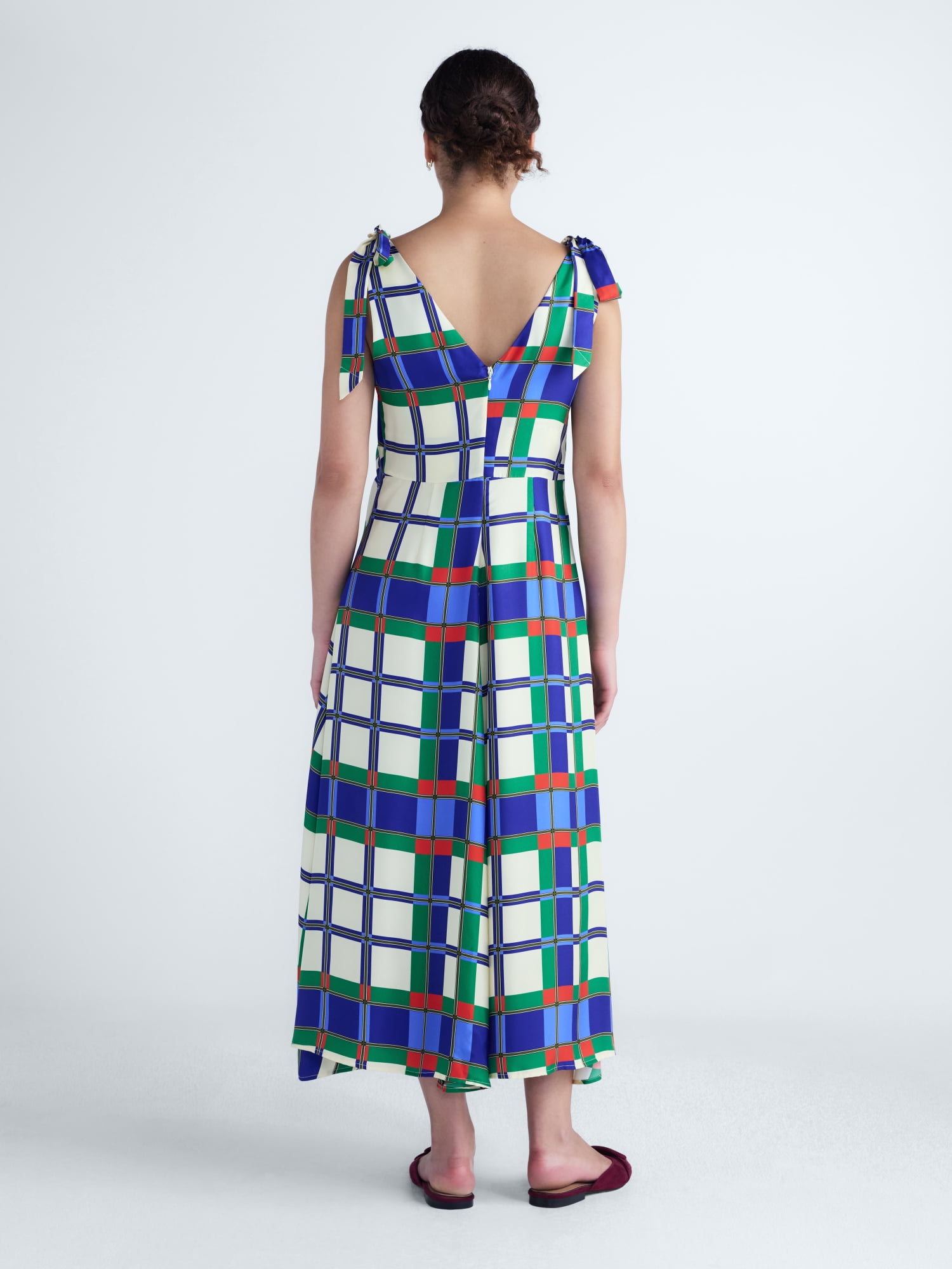 Free Assembly Women's and Women's Plus Silk Twist Front Sleeveless Maxi Dress, Sizes 0-26W