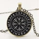 thumbnail image 3 of Declaración Nuevo colgante de brújula vikinga Vegvisir Joyería Collar de cabujón de cristal Accesorios de ropa para hombres y mujeres, 3 of 4