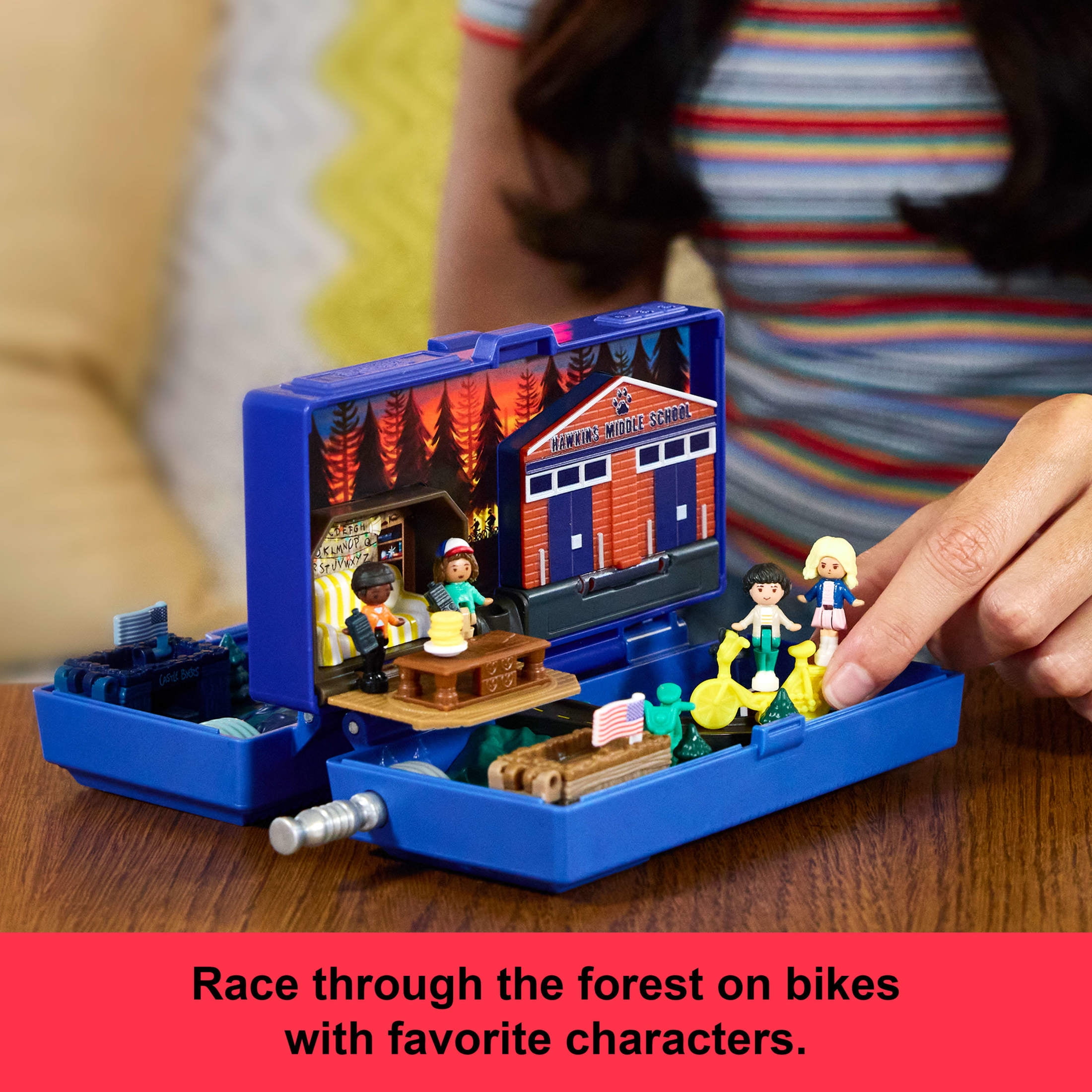Polly Pocket Collector Stranger Things Compact, Special Edition Dolls and Playset