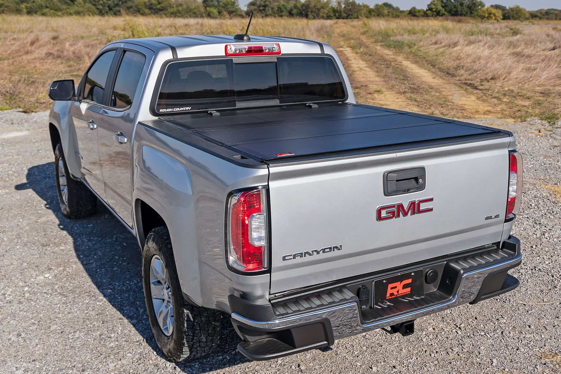 Rough Country Hard Flip Up Bed Cover for 15-26 Colorado/Canyon | 5' - 49120500