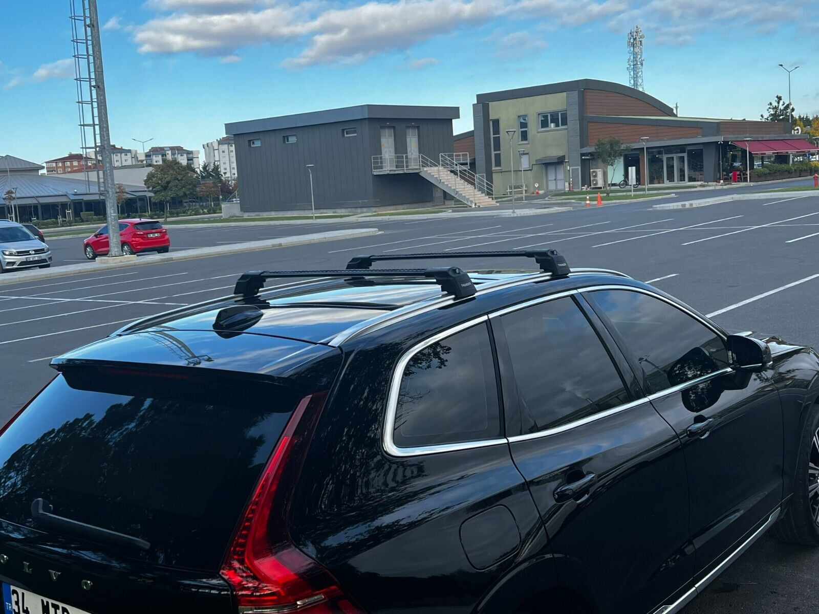 For Volvo XC60 2018 -2023 Black Aluminium Roof Rack Cross Bars