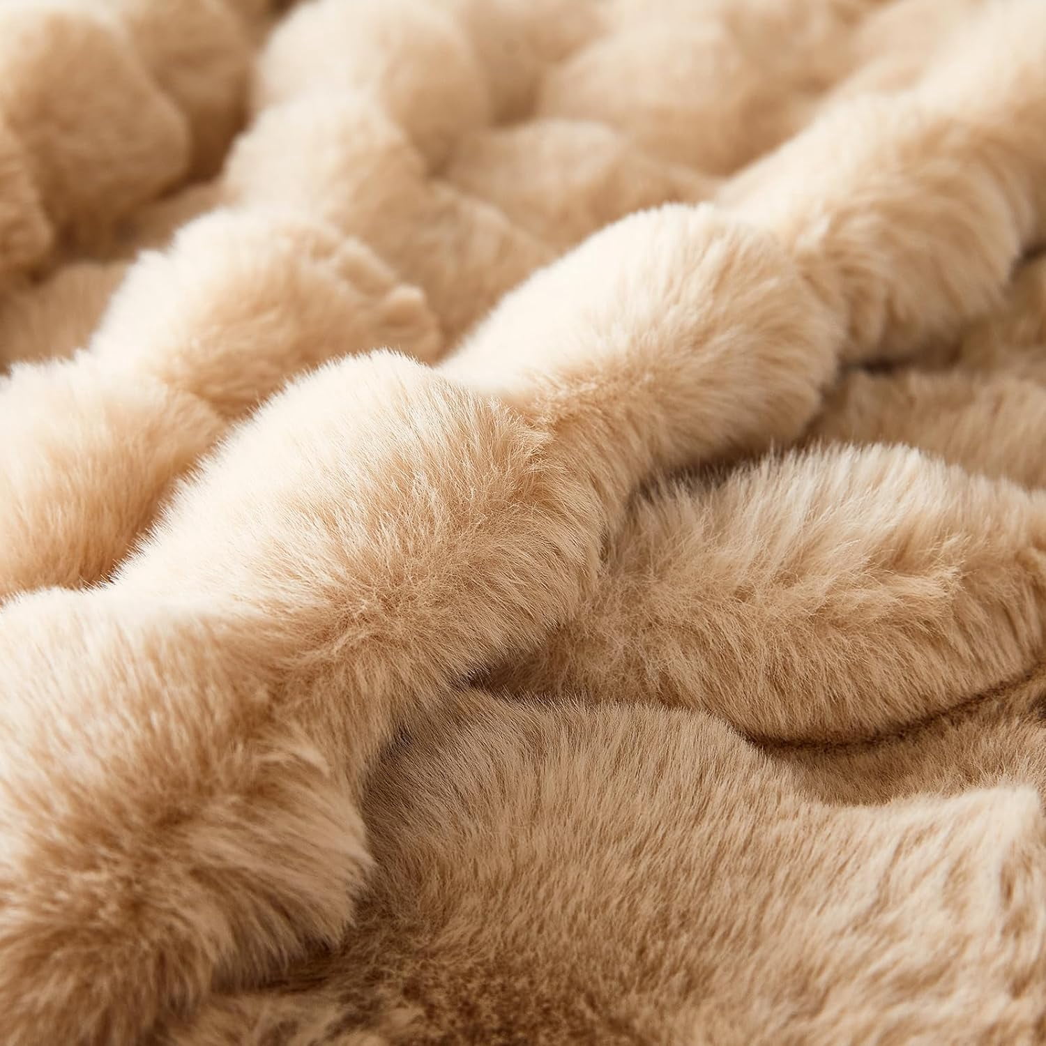 TOPCHANCES Faux Fur Throw Blankets, Soft Luxury Plush Blanket, Fleece Throw Blanket for Sofa Couch, Light Coffee, 78*63inches