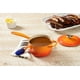 thumbnail image 2 of Cacerola Le Creuset de hierro fundido esmaltado Signature de 1,75 L Flame, 2 of 3