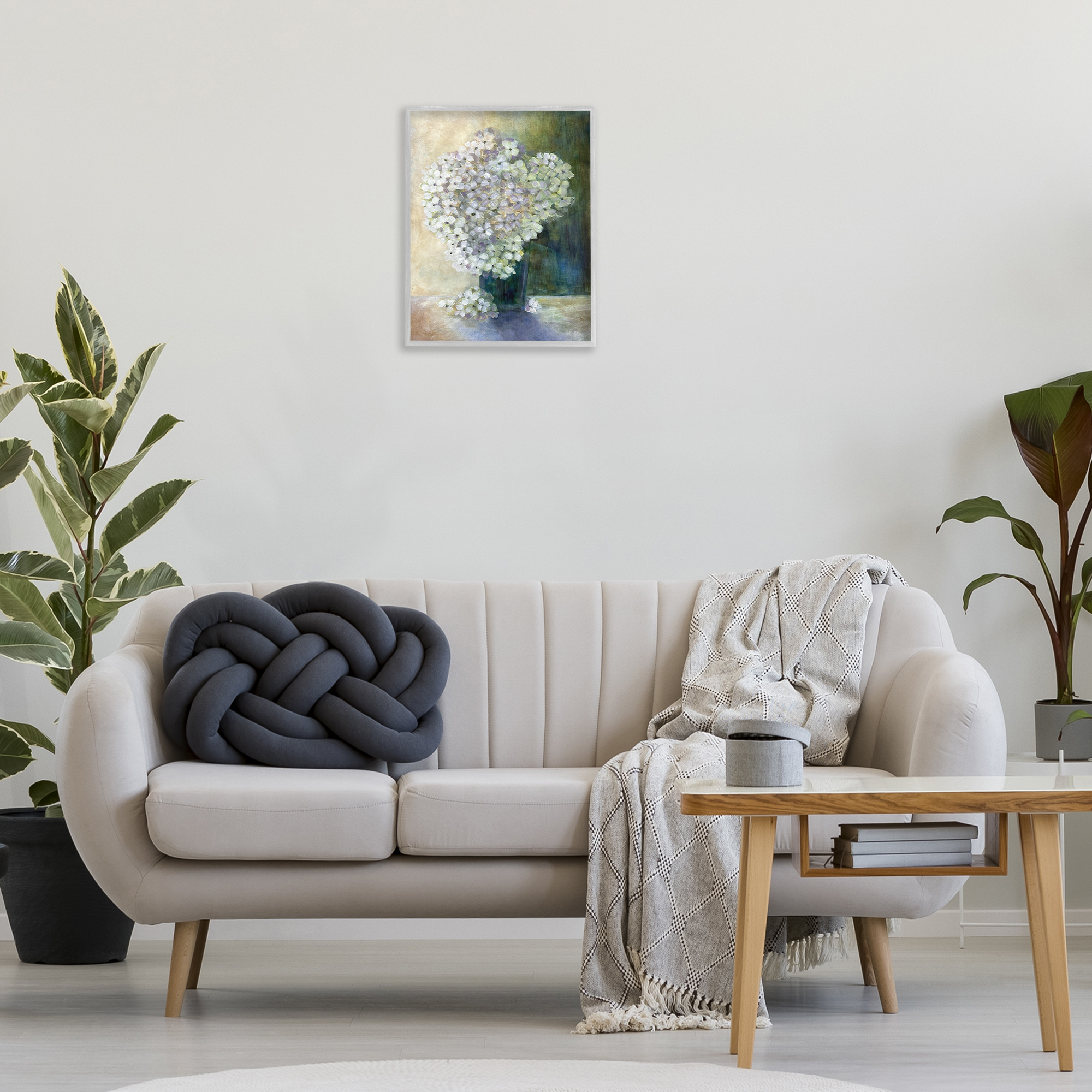 Stupell Industries Romantic Hydrangea Blooms Botanical & Floral Painting Gray Framed Art Print Wall Art, 16 x 20