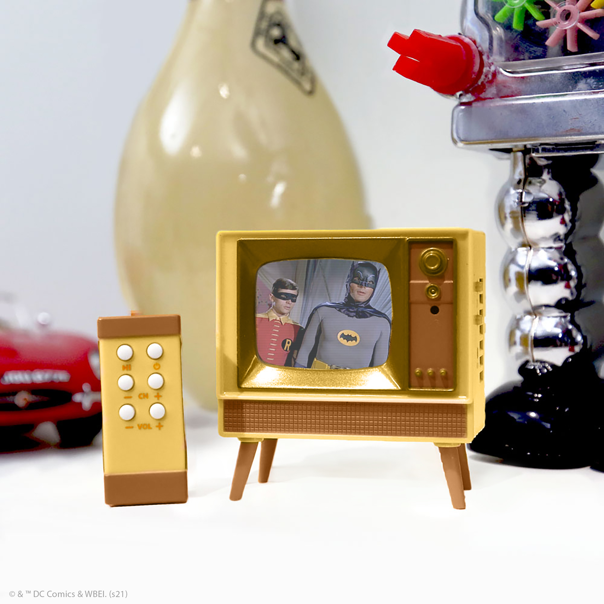 NEW FALL '21 - Tiny TV Classics - Batman Edition- Newest Collectible from Basic Fun - Watch top Batman scenes on a real-working Tiny TV (with working remote)! - image 5 of 12